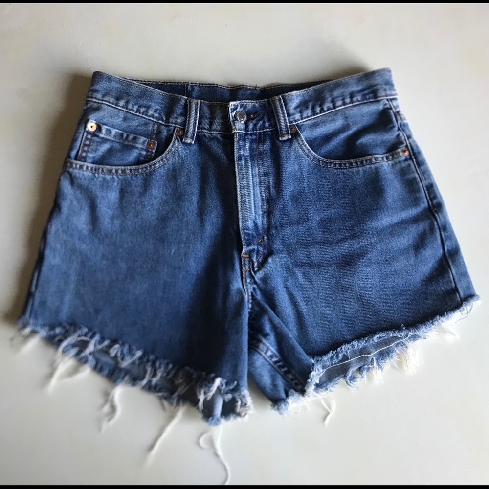 Levi’s 550 Cutoff Jean Shorts 33 w SZ 28